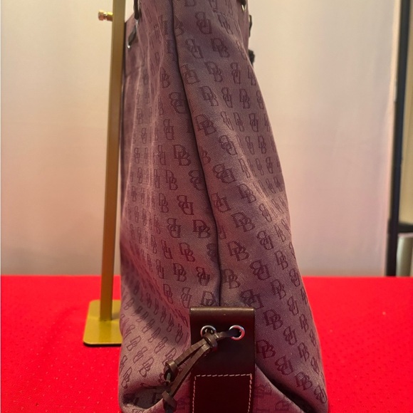 Vintage 
Brown 
Tote Bag - Picture 8 of 8